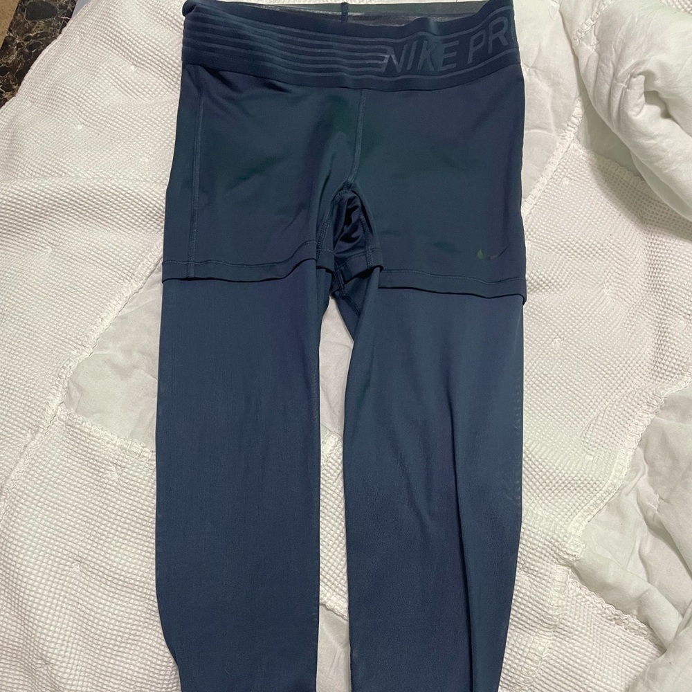 Nike leggings